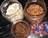 A picture of step 4 of Mini Cake Bombs.