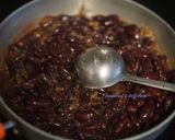 A picture of step 2 of Kidney beans wrap.