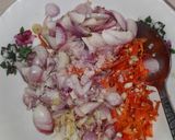 Foto langkah ke 2 dari resep Baso goreng sambel Matah.