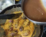 A picture of step 5 of Stuffed brinjal curry.