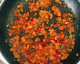 Foto del paso 4 de la receta: Salteado de quinoa con pavo y verduras al curry 🥘