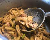Foto del passaggio 3 della ricetta Pasta asparagi e vongole