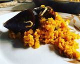 Foto del paso 7 de la receta: Arroz con mejillones, calamar y gambas 🦐