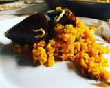 Foto del paso 7 de la receta: Arroz con mejillones, calamar y gambas 🦐