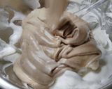 Foto langkah ke 4 dari resep Chiffon Coklat Susu.