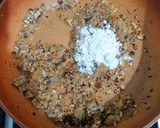 Foto del paso 4 de la receta: Macarrones en salsa roquefort, crema de queso manchego y champis