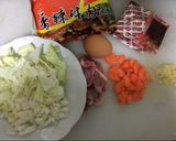 風味炒泡麵（清冰箱料理）的食譜步驟1照片