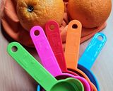 Foto del paso 1 de la receta: Queque de naranja en licuadora 🍊 Bizcocho, bizcochuelo de naranja, de temporada, fácil y matero 🧉