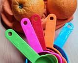Foto del paso 1 de la receta: Queque de naranja en licuadora 🍊 Bizcocho, bizcochuelo de naranja, de temporada, fácil y matero 🧉