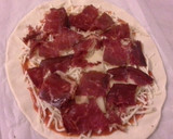 Foto del paso 3 de la receta: Pizza de cecina y rúcula