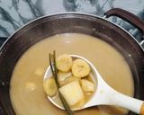 Foto langkah ke 3 dari resep Kolak pisang dan singkong.