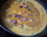 A picture of step 5 of Cream Kanda Curry.