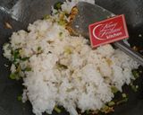 Foto langkah ke 6 dari resep Nasi Goreng Cabe Hijau.