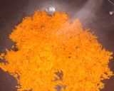 A picture of step 1 of Gajar Semiya Halwa.