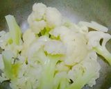 ফুলকপির পকোড়া (Phulkopir pokoda recipe in bengali) রেসিপি ধাপ - 4 ছবি