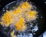 A picture of step 3 of Potato onion pakodas.