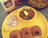 A picture of step 9 of Pav bhaji.