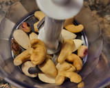 Foto del paso 1 de la receta: Ensalada con pollo, peras y frutos secos
