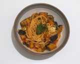 Foto langkah ke 5 dari resep Quickie pasta pesto terong.