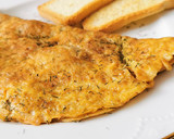 Foto del paso 6 de la receta: Tortilla de carne de Cangrejo y Langostinos