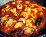 A picture of step 4 of Seafood with Oyster Sauce.