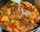 Foto langkah ke 7 dari resep Udang asam manis.
