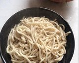 Foto del paso 5 de la receta: Noodles 🍲de jamón ibérico, nata ligera y albahaca 🌿