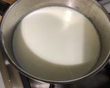 Une image de l'étape 3 de Flan surprise aux prunes et rhubarbe rose.
