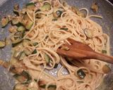 Foto del passaggio 5 della ricetta Carbonara di zucchine