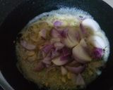 A picture of step 3 of Cream of spinach soup with herb toast.