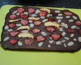 A picture of step 11 of Fruity chocolate Bars.