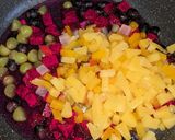 Gambar langkah 1 resipi Fruit Cocktail.