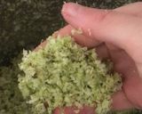 Foto del paso 1 de la receta: Base de pizza de brócoli con 3 ingredientes y sin harina
