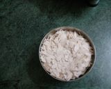 A picture of step 1 of Potato poha.