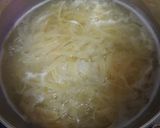 A picture of step 1 of Fettuccine Aglio e Olio.