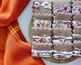عکس مرحله 1 از دستور کوکی گل محمدی