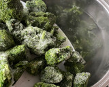 Foto del paso 1 de la receta: Espinacas al estilo andaluz