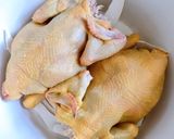 Hình bước làm 3 của món Gà Vàng Tiềm Thảo Dược