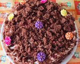 Foto del passaggio 12 della ricetta Mimosa al cioccolato con amarene