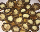 Foto del paso 6 de la receta: Champiñones rellenos de queso con salteado de puerro🍄
