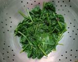 A picture of step 2 of Spinach corn soup.