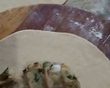 A picture of step 6 of Khasta karara aalo paratha.