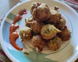 A picture of step 4 of Methi pyaaz muthiya.