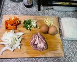 รูปขั้นตอนการทำที่ 1 ของ ข้าวผัดหมูชิ้น