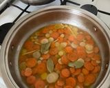 Csiperkegomba vadasan kockatésztával recept fázis 2 fotója