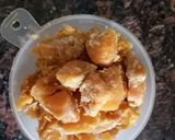 A picture of step 4 of Mixed Dry Fruit Chikki.