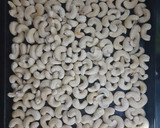 Foto langkah ke 6 dari resep Kacang Mete Oven (Panggang).