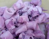 Foto langkah ke 2 dari resep Cumi asin pedas manis bumbu simpel.