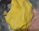 Foto langkah ke 2 dari resep Klepon Labu Kuning Isi Keju Oles.