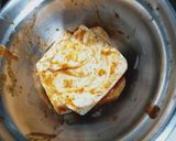 A picture of step 2 of Paneer burger.